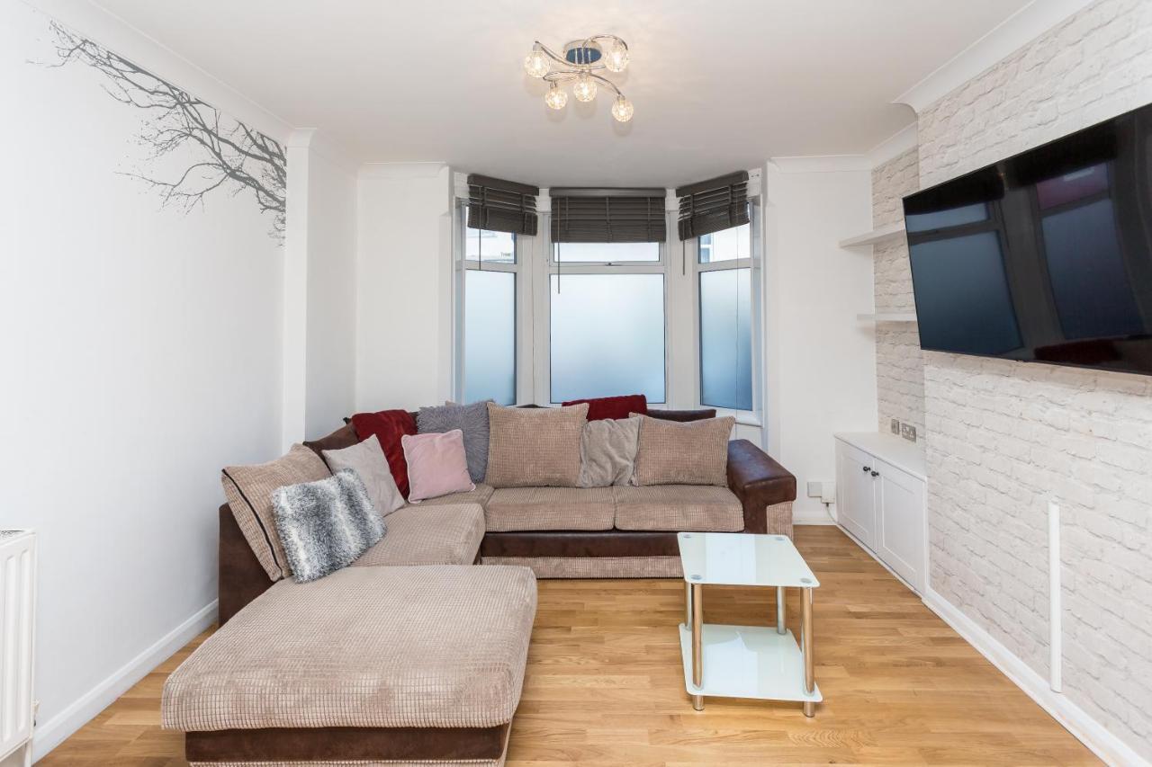 The White & Warm, Free Parking & Wifi, 8 Beds Colchester Exterior foto