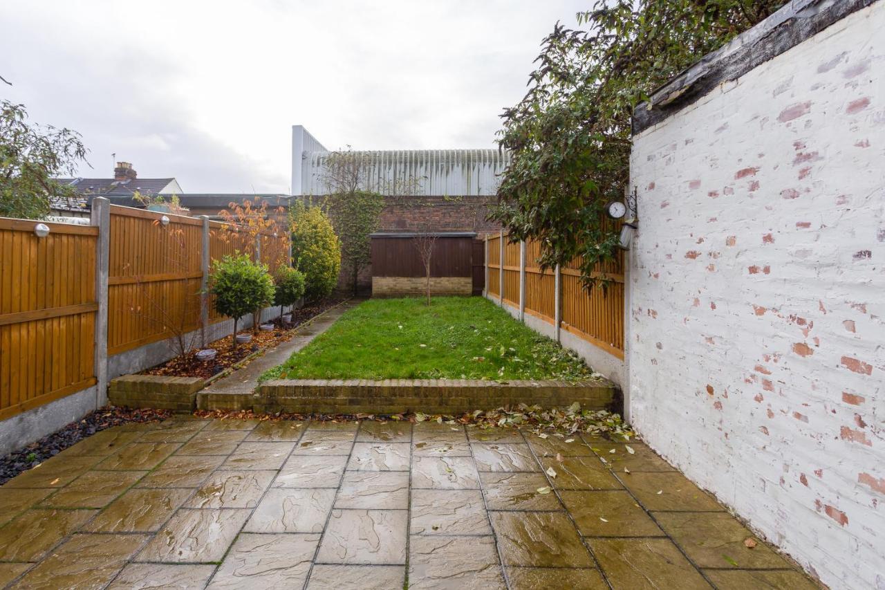 The White & Warm, Free Parking & Wifi, 8 Beds Colchester Exterior foto
