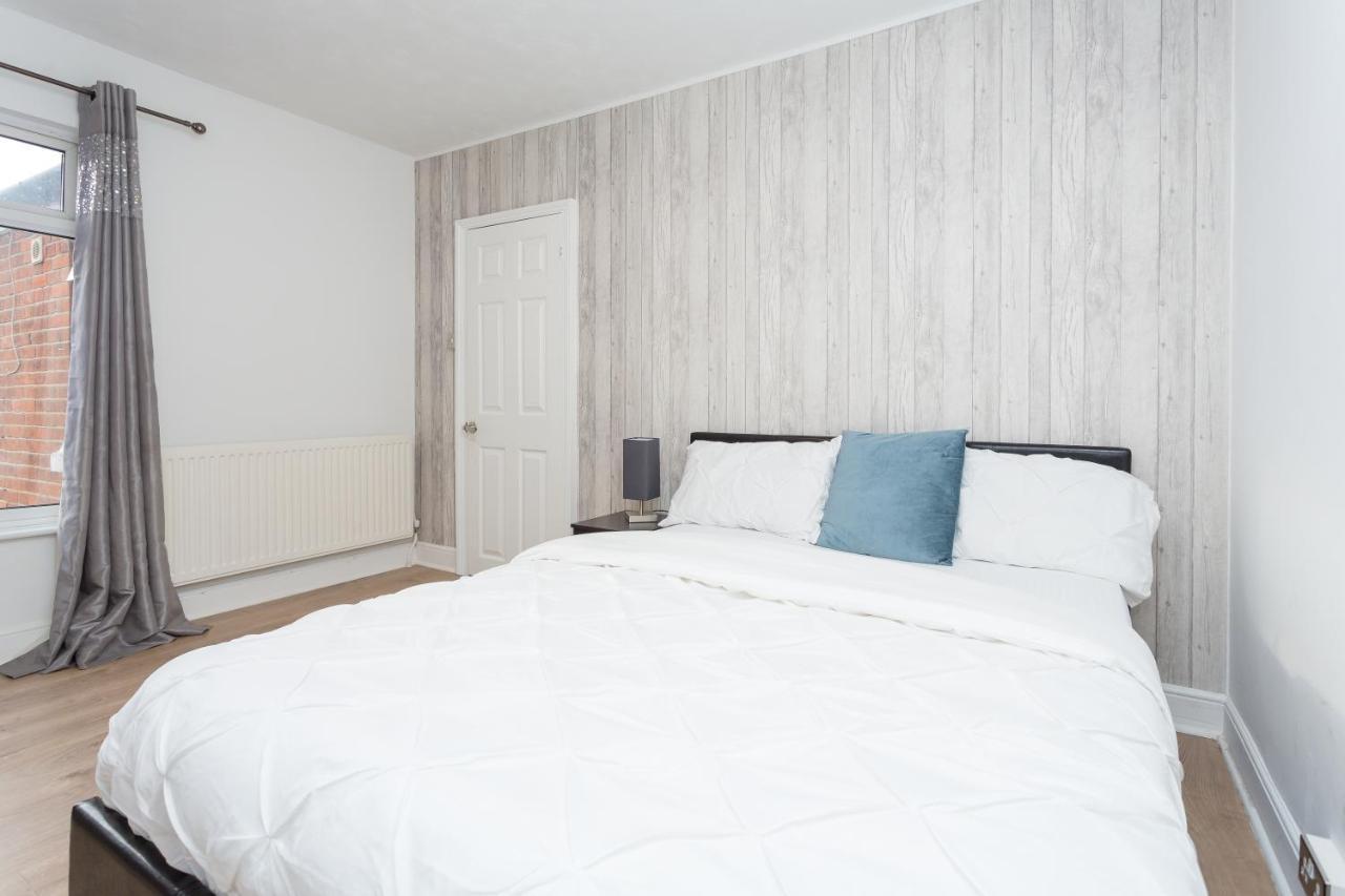 The White & Warm, Free Parking & Wifi, 8 Beds Colchester Exterior foto